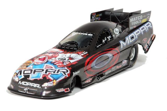 MoparCarbonFiberStratus.jpg