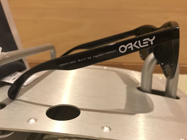 oakley osaka